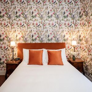 Budget Kamer met een King Size Bed
